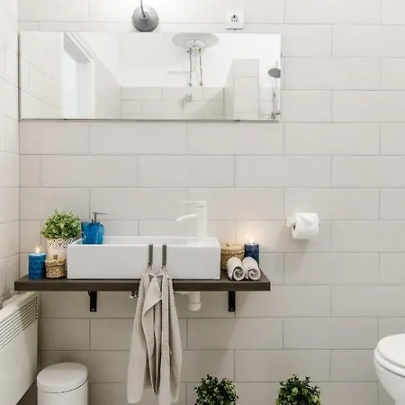 N28 Deluxe Budapeszt