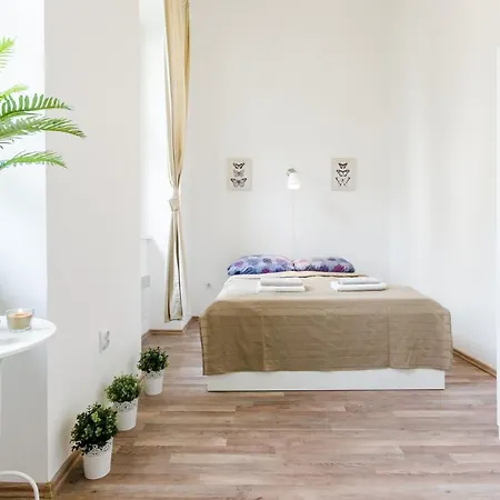 N28 Deluxe Apartmán *